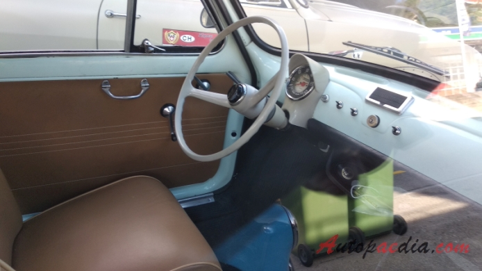 Fiat 500 1957-1975 (1965 Fiat 500 F), interior