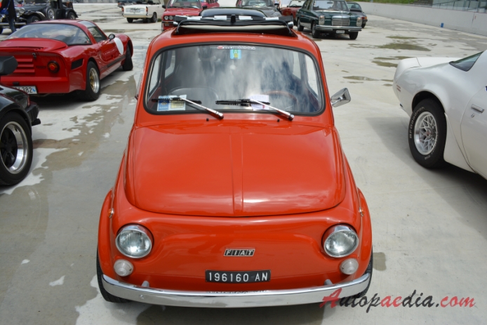 Fiat 500 1957-1975 (1974 Fiat 500 R), front view
