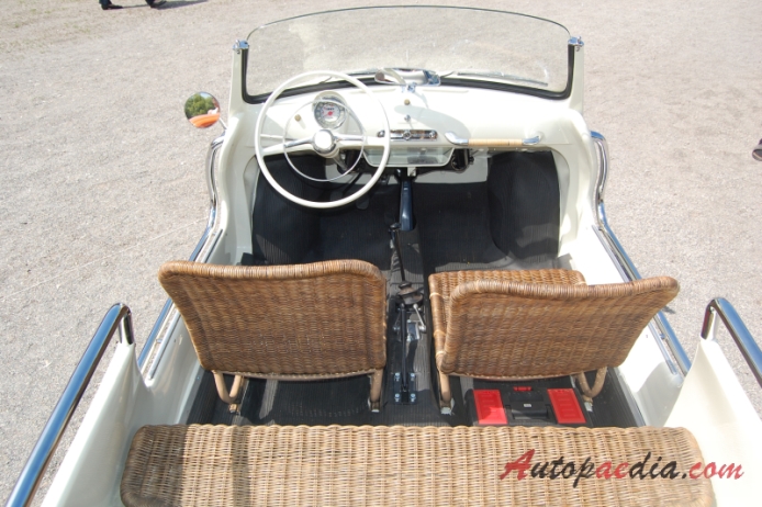 Fiat 500 Ghia Jolly 1957-1966 (1959-1965 beach buggy), wnętrze