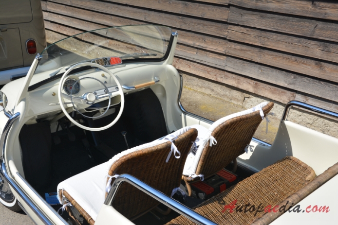 Fiat 500 Ghia Jolly 1957-1966 (1959-1965 beach buggy), wnętrze