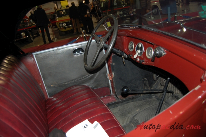 Fiat 508A Balilla 1932-1934 (1934 Fiat 508 Balilla Spider 2d), wnętrze