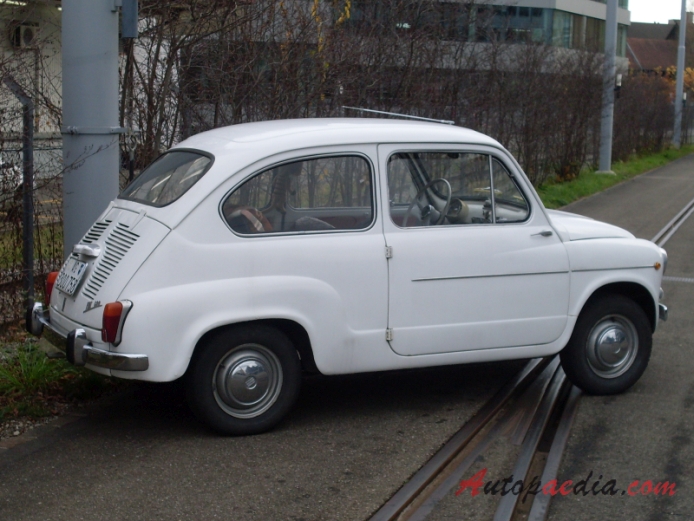Fiat 600 1955-1969 (1960-1964 Fiat 600D seria I 767ccm), prawy bok