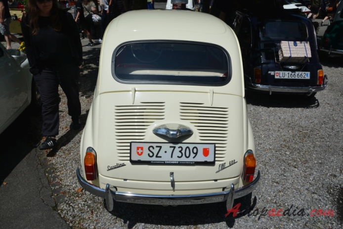 Fiat 600 1955-1969 (1962 Fiat 600D seria I), tył