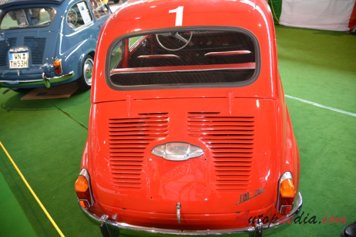 Fiat 600 1955-1969 (1963 Fiat 600D series I 767ccm), rear view