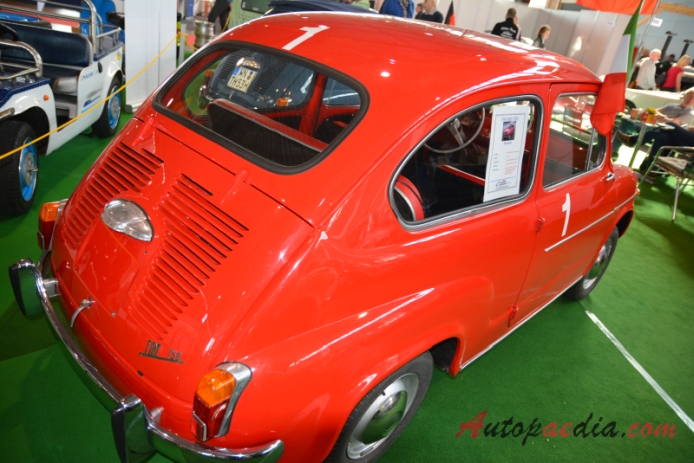 Fiat 600 1955-1969 (1963 Fiat 600D seria I 767ccm), prawy tył
