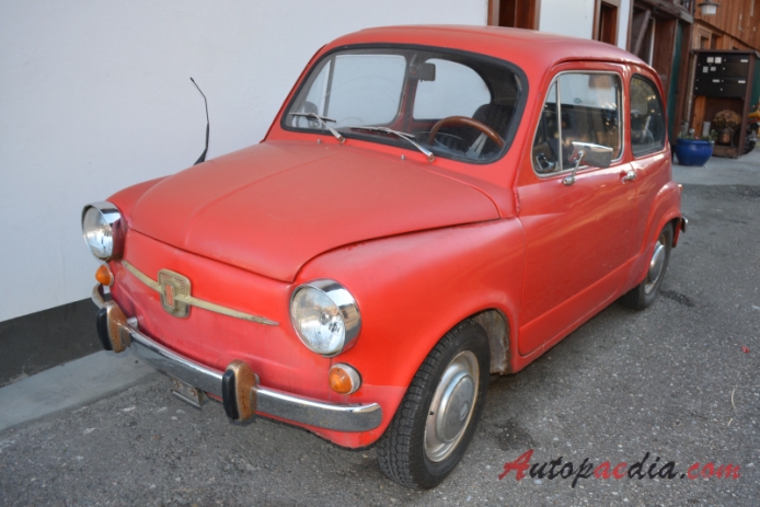 Fiat 600 1955-1969 (1965-1969 Fiat 600D series III), left front view