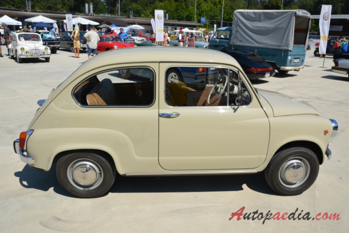 Fiat 600 1955-1969 (1965-1969 Fiat 600D series III), right side view