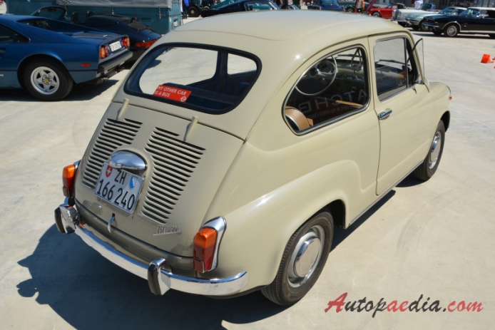 Fiat 600 1955-1969 (1965-1969 Fiat 600D series III), right rear view
