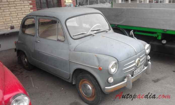 Fiat 600 1955-1969 (1965 Fiat 600D seria II), prawy przód