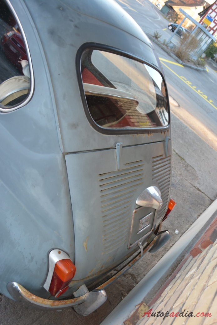Fiat 600 1955-1969 (1965 Fiat 600D series II), rear view