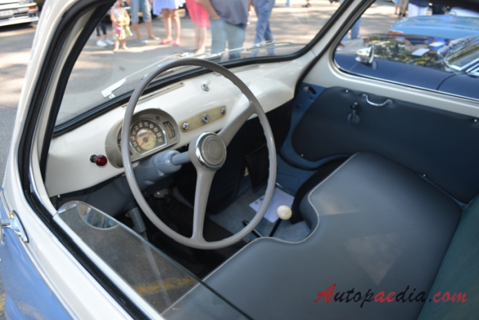 Fiat 600 Multipla 1956-1967 (1956-1958 Steyr-Fiat Multipla 633ccm), wnętrze