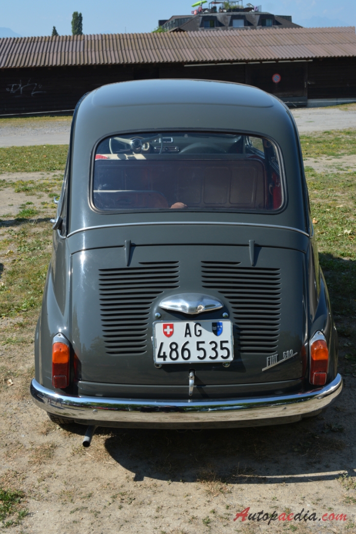 Fiat 600 Multipla 1956-1967 (1960-1967 Fiat Multipla 767ccm), rear view