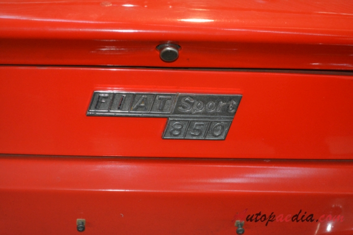Fiat 850 Spider 1965-1973 (1970 Fiat 850 Sport Spider 2d), emblemat tył 