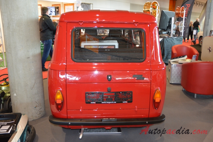 Fiat 900 1976-1986 (1979 Fiat 900T minibus 4d), tył