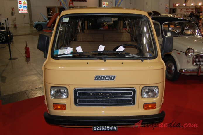 Fiat 900 1976-1986 (1980-1981 Fiat 900E Panorama minibus 4d), przód