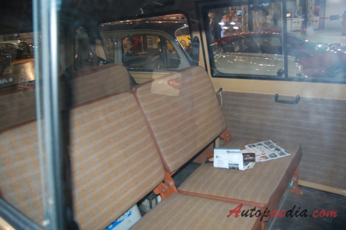 Fiat 900 1976-1986 (1980-1981 Fiat 900E Panorama minibus 4d), wnętrze