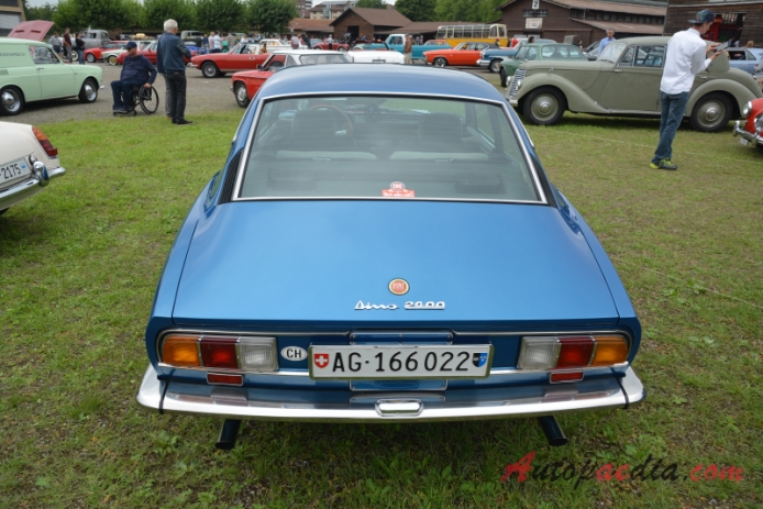 Fiat Dino 1966-1973 (1969-1973 Fiat Dino 2400 Bertone Coupé 2d), tył