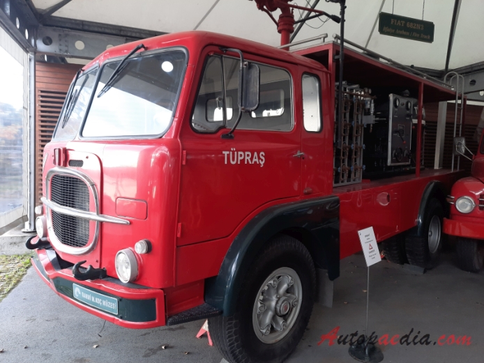 Fiat 682 1952-1988 (1962-1967 Fiat 682 N3 fire engine), left front view