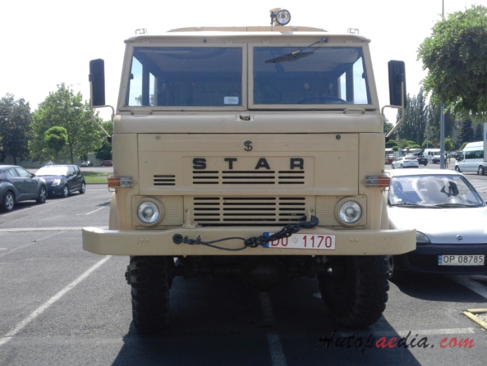 Star 266 1973-2000 (1985-2000 117 AUM pojazd wojskowy), przód