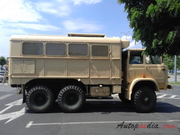 Star 266 1973-2000 (1985-2000 117 AUM pojazd wojskowy), prawy bok