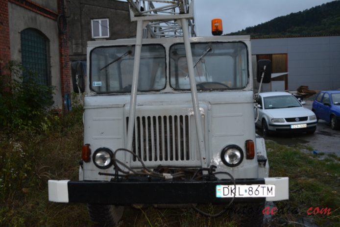 Star 660 1965-1983 (crane), front view