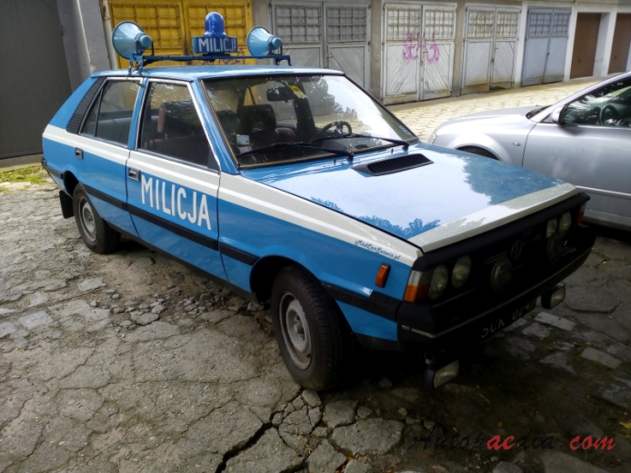 FSO Polonez MR78 (Borewicz) 1978-1983 (1983 milicja Police Car hatchback 5d), right front view