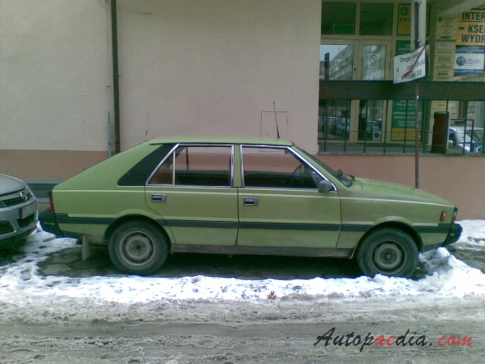 FSO Polonez MR78 (Borewicz) 1978-1983 (hatchback 5d), prawy bok