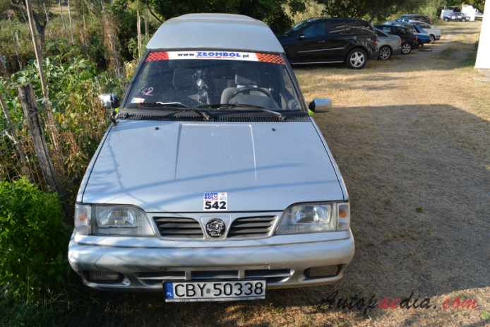 FSO Polonez MR97 (Plus) 1997-2002 (hearse Bella 2nd series), front view