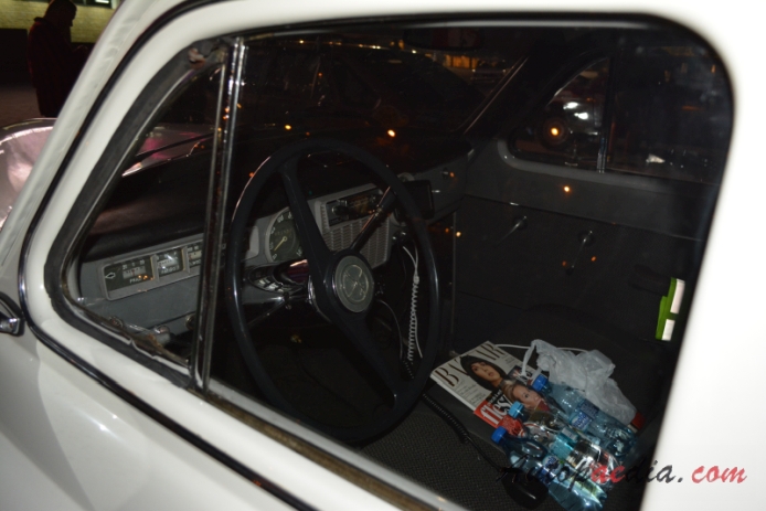 FSO Warszawa 1951-1973 (1968-1973 223 sedan 4d), interior