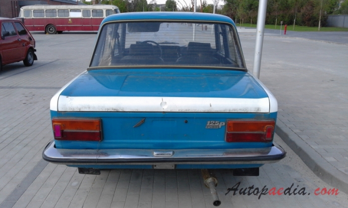 Polski Fiat 125p 1st generation 1967-1982 (1978-1982 milicja Police Car sedan 4d), rear view