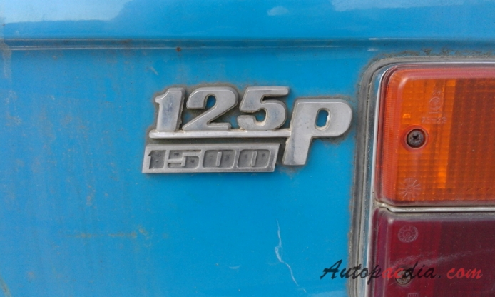 Polski Fiat 125p 1. generacja 1967-1982 (1978-1982 milicja Radiowóz policyjny sedan 4d), emblemat tył 