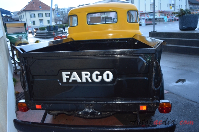 Fargo B Series 1948-1953 (1952 pickup 2d), rear view