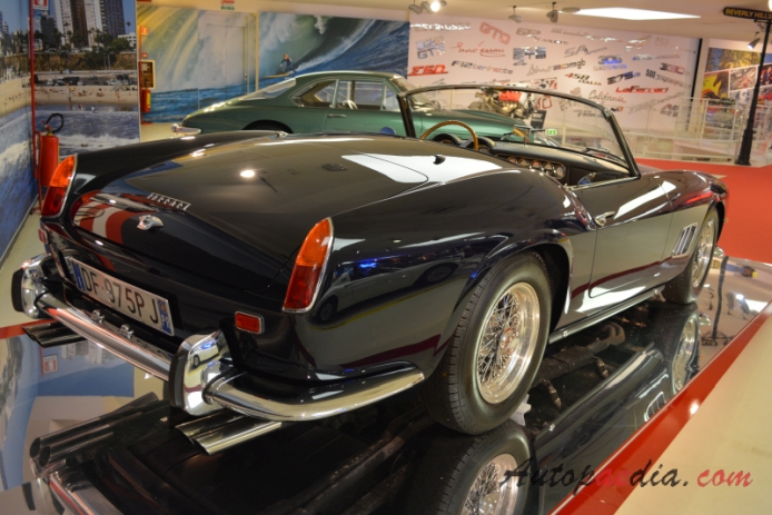 Ferrari 250 California 1957-1962 (1960-1962 SWB cabriolet 2d), prawy tył