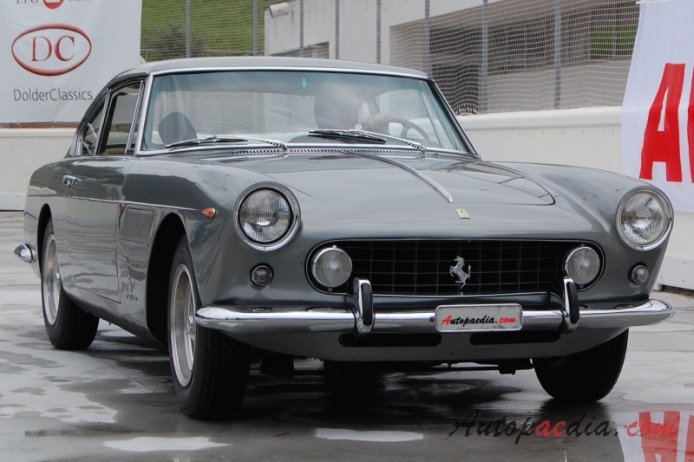 Ferrari 250 GTE/GT 2+2 1960-1963 (1960-1962), prawy przód