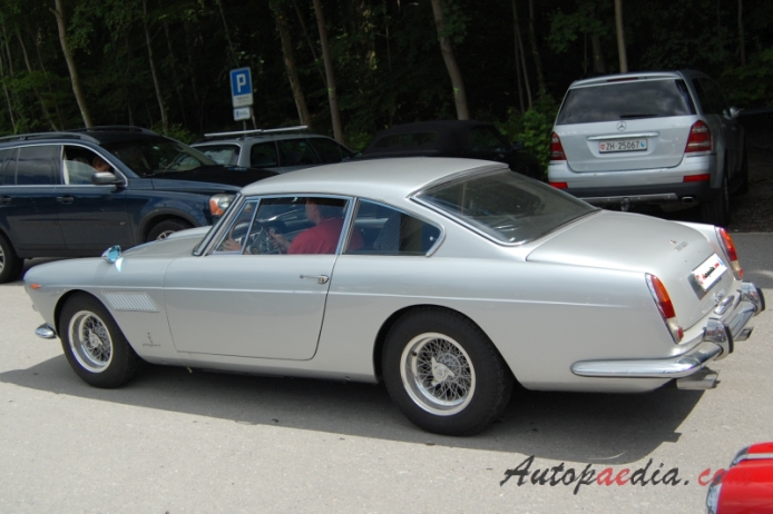 Ferrari 250 GTE/GT 2+2 1960-1963 (1962-1963), left side view