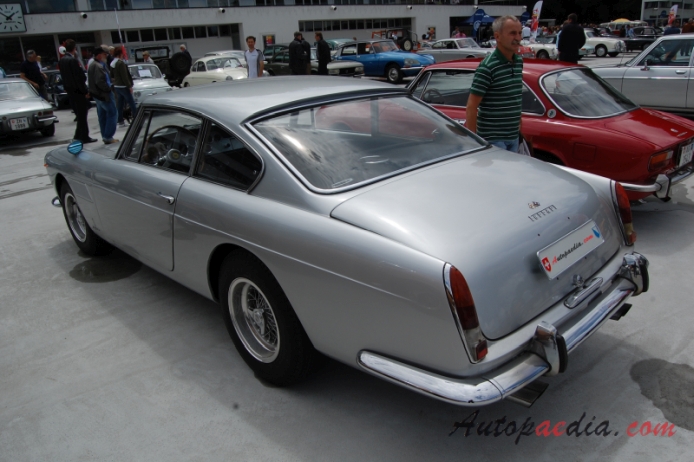 Ferrari 250 GTE/GT 2+2 1960-1963 (1962-1963),  left rear view