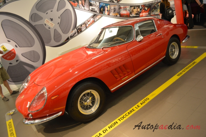 Ferrari 275 1964-1968, left side view