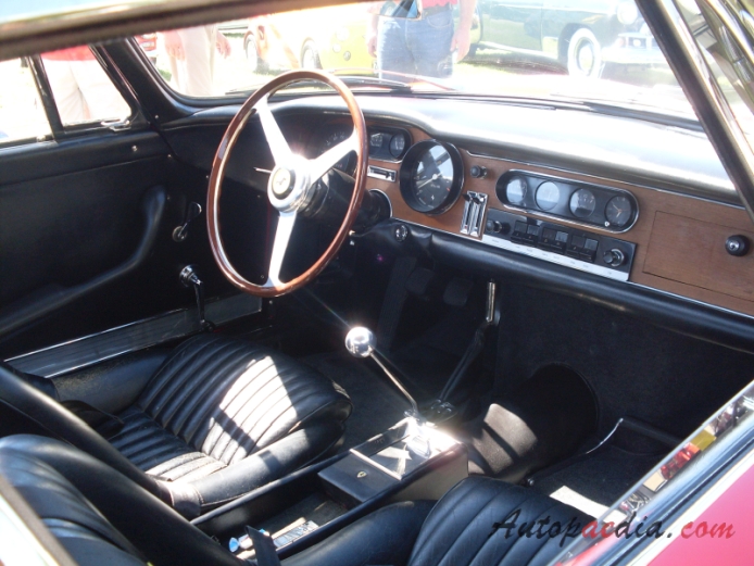 Ferrari 275 1964-1968 (1966 GTB), interior