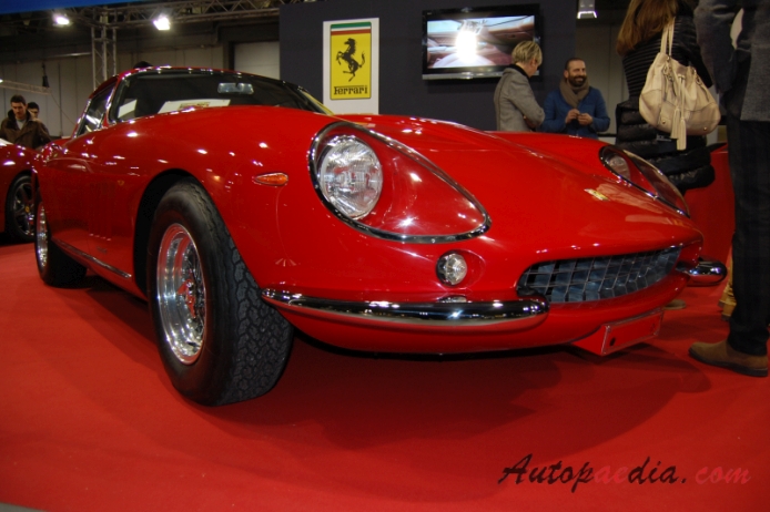 Ferrari 275 1964-1968 (1967 GTB/4), prawy przód