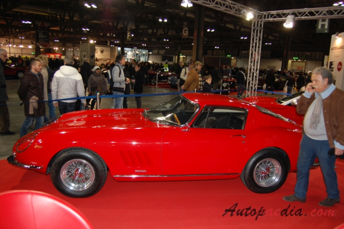 Ferrari 275 1964-1968 (1967 GTB/4), left side view