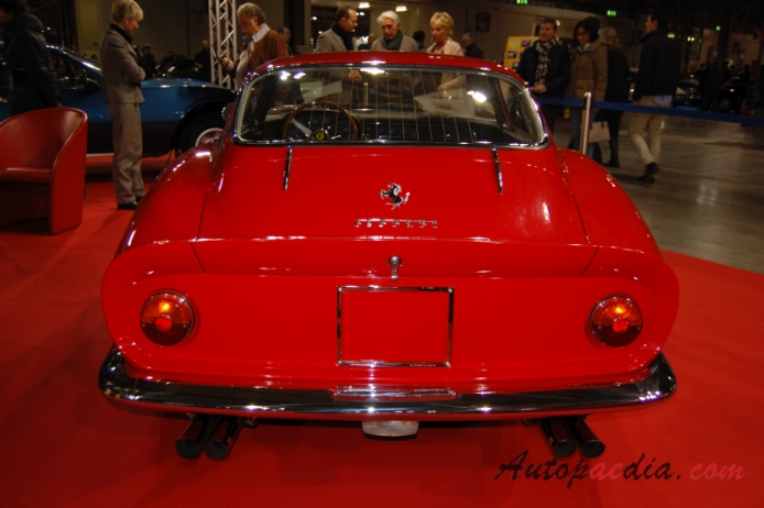 Ferrari 275 1964-1968 (1967 GTB/4), tył