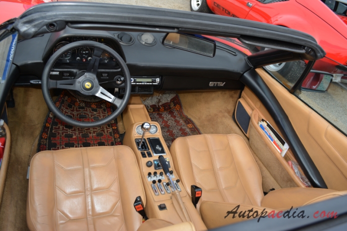 Ferrari 308 1975-1985 (1980-1983 GTSi), interior