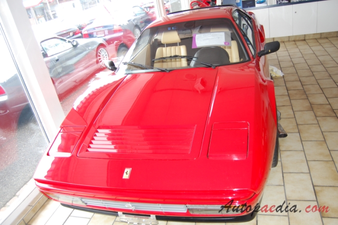 Ferrari 328 1985-1989 (1988 GTB), przód