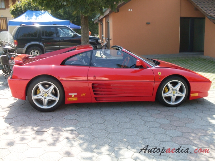 Ferrari 348 1989-1995 (1993-1995 GTS), prawy bok