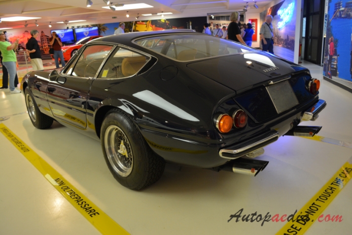 Ferrari 365 GT/4 (Daytona) 1968-1973 (1968-1970 GTB/4),  left rear view