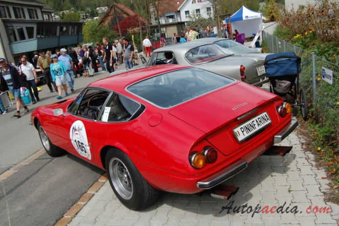 Ferrari 365 GT/4 (Daytona) 1968-1973 (1971 GTB/4),  left rear view