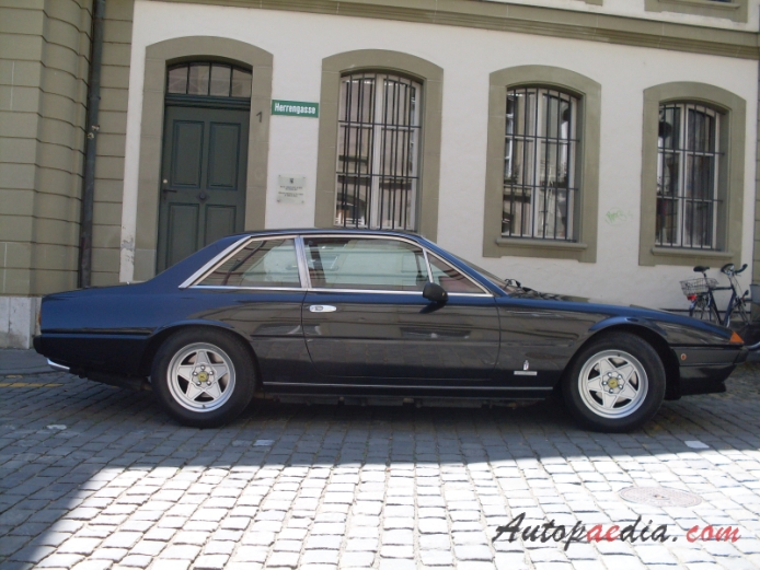 Ferrari 400 1976-1985 (1982-1985 400GTi), prawy bok