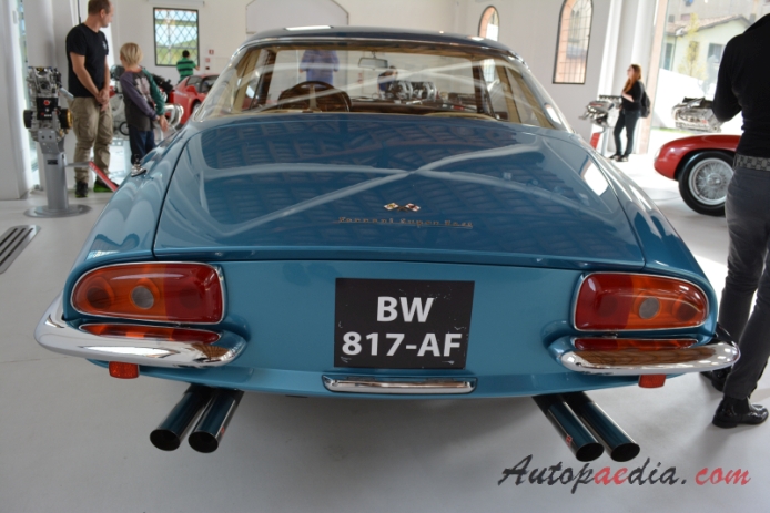 Ferrari 500 Superfast 1964-1966 (1964), rear view