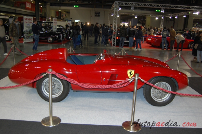 Ferrari 750 Monza 1954, right side view