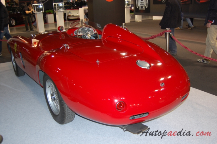 Ferrari 750 Monza 1954, lewy tył